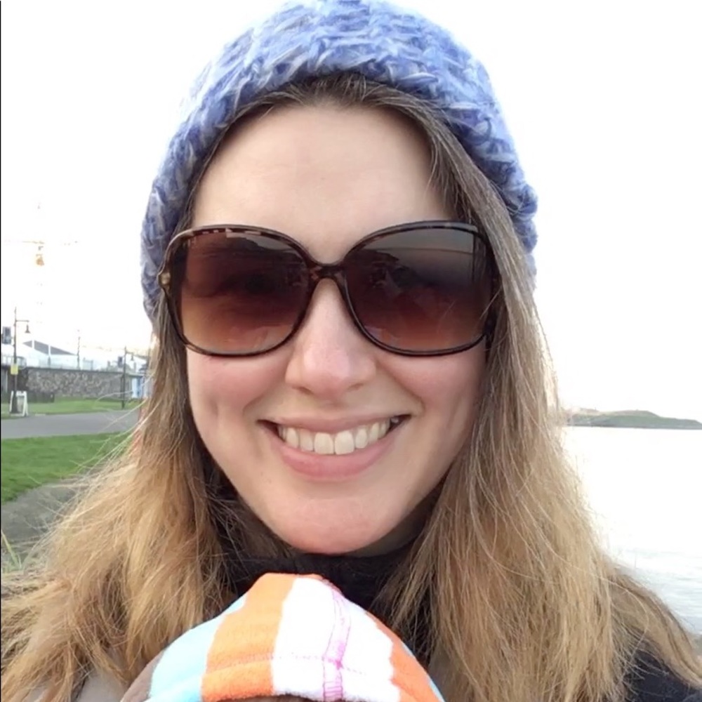 Meet your Posher, Laura